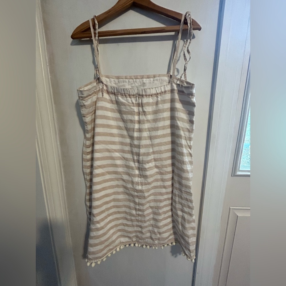 J Crew summer dress with Pom Pom detail at the bottom edge. Size M.